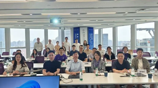 清華MBA“產(chǎn)業(yè)實(shí)踐前沿”上海行：深度探索期貨與衍生品市場，助力實(shí)體經(jīng)濟(jì)發(fā)展