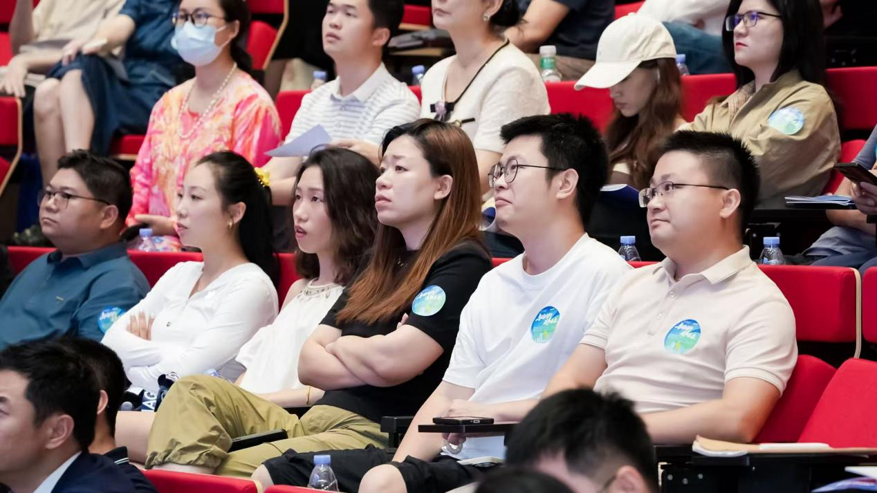 與國(guó)同行 進(jìn)取未來(lái) | 哈工大商學(xué)院2026入學(xué)年招生項(xiàng)目發(fā)布會(huì)暨名師公開(kāi)課圓滿舉行