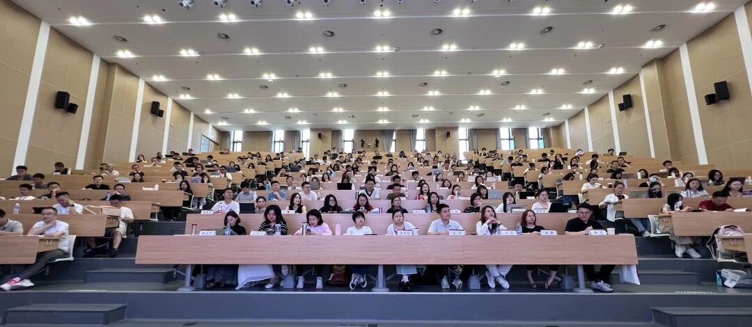 融冰啟航 共敘華章！2025級人大商學(xué)院MBA通州新校區(qū)開學(xué)第一課